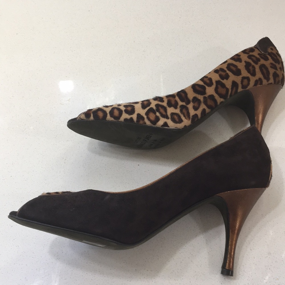 Donald J Pliner peep toe leopard heels - Picture 2 of 7